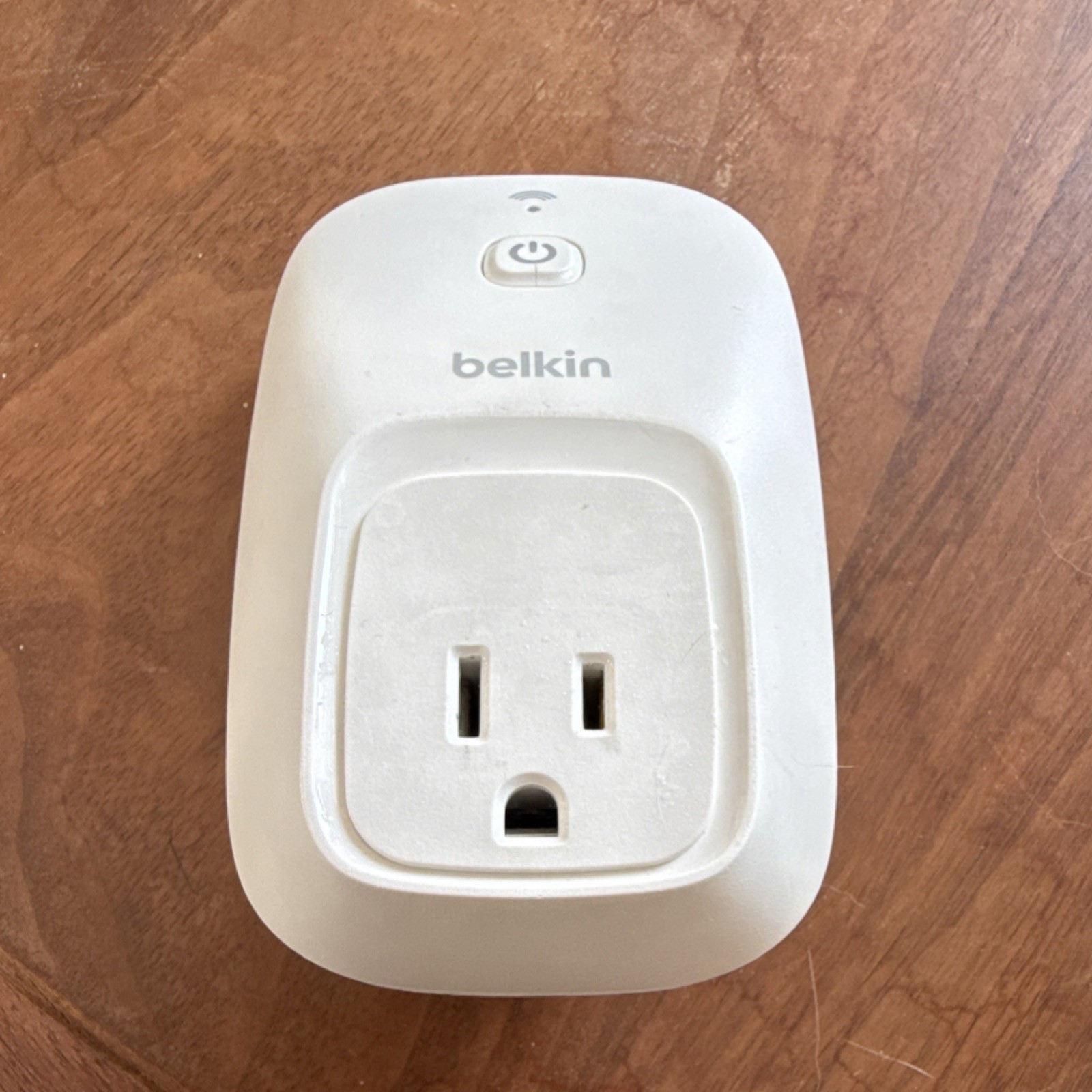Belkin WeMo Wi-Fi Smart Plug F7C027, App-Controlled, Remote, Indoor, White