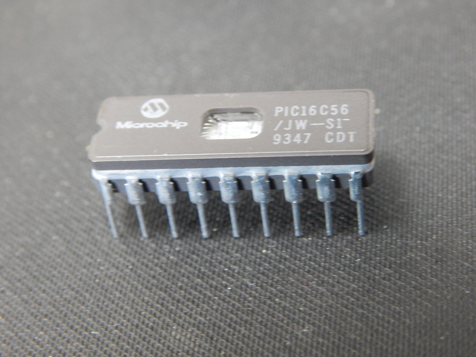 Microchip PIC16C56/JW-S1 EPROM Based 8-Bit CMOS Microcontroller - FAST SHIPPING