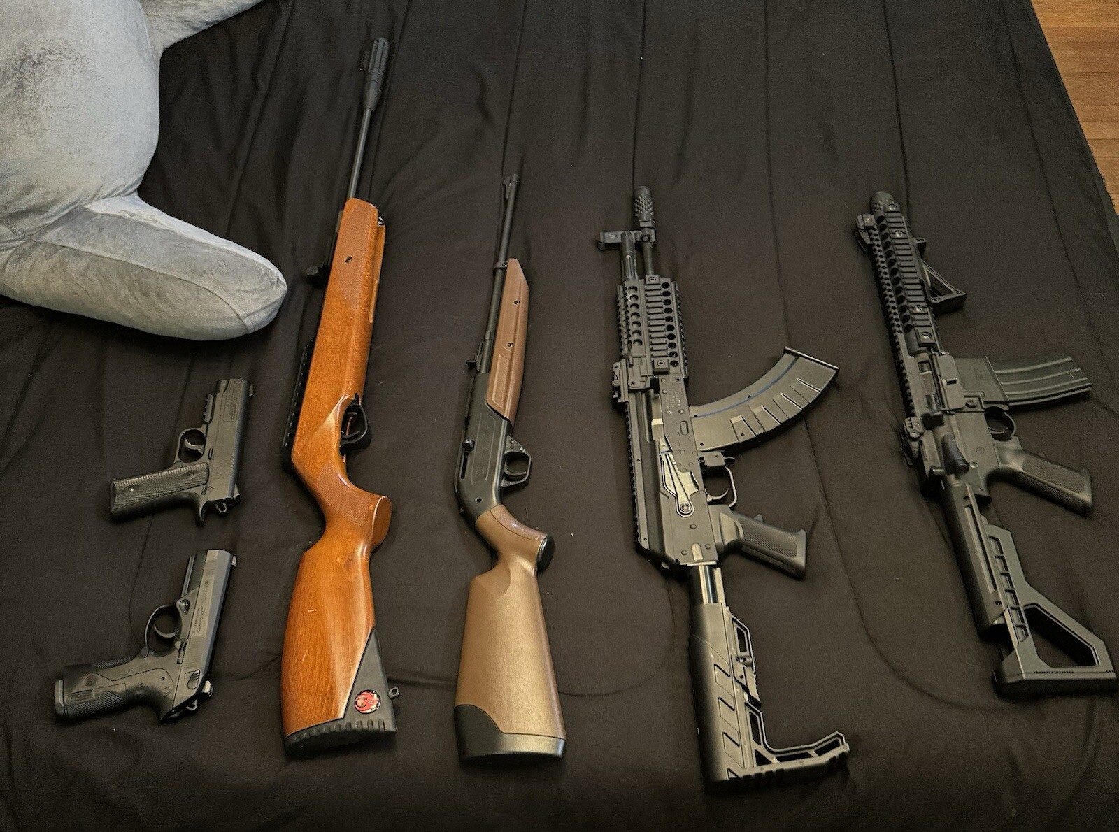 TOYS NOT REAL GUNS