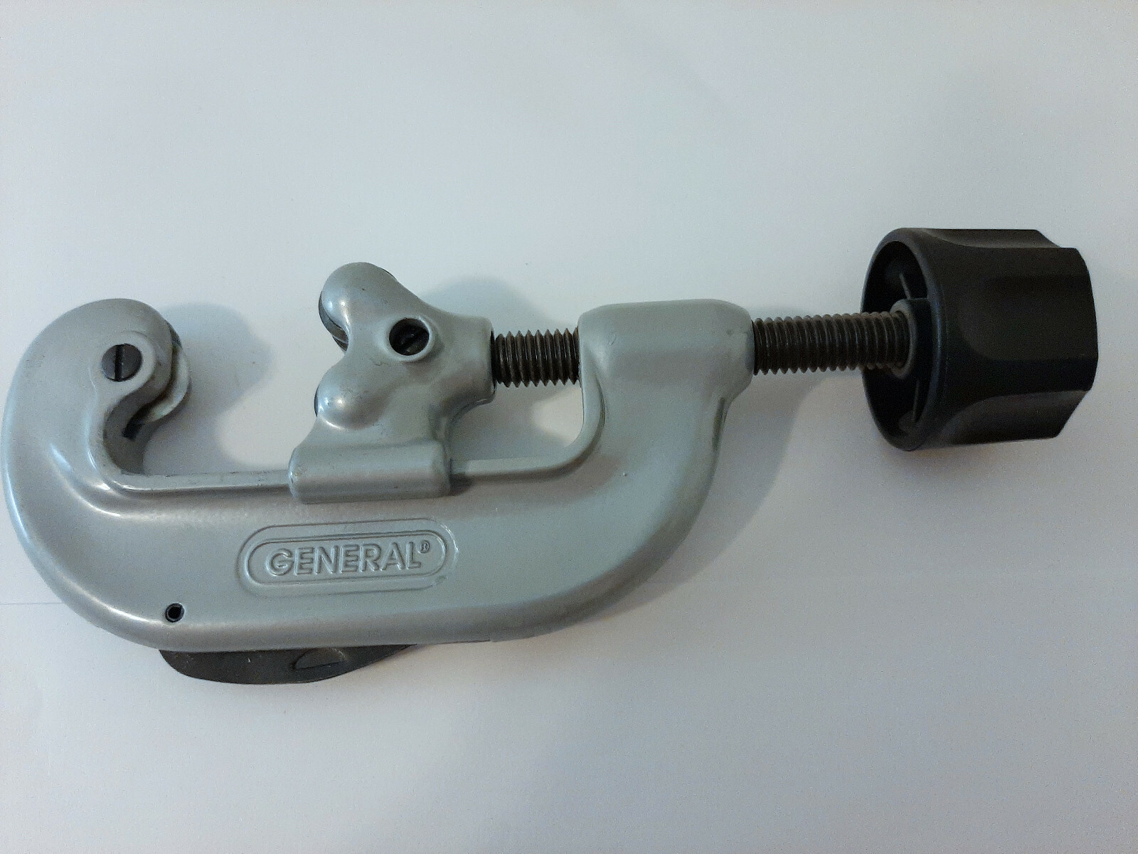 GENERAL HEAVY DUTY PIPE CUTTER - No. 125 - 1/4" to 1 5/8" OD - Pre-Owned