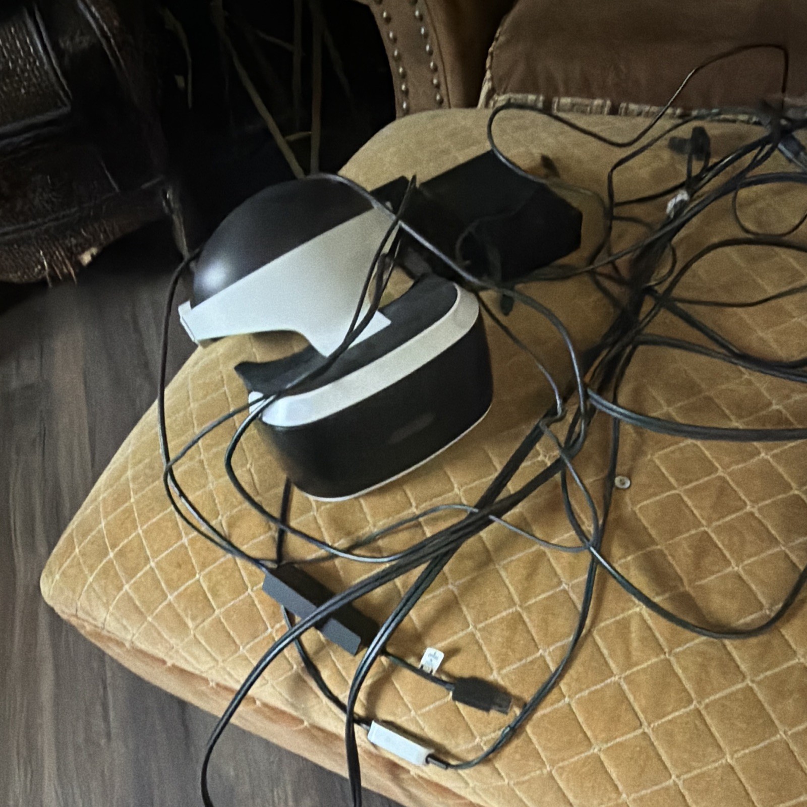 Sony PlayStation VR Headset Bundle, Camera & 2 Move Controllers, 120Hz USB/HDMI