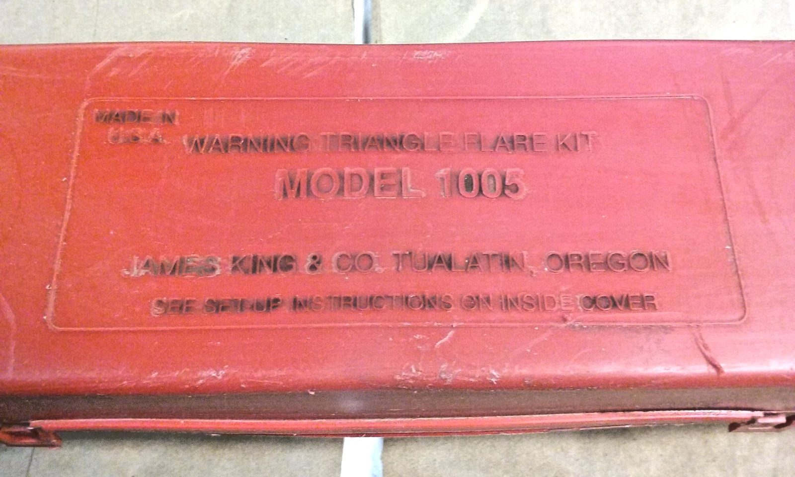 James King #1005 3 Triangles Warning Flare Kit with Case