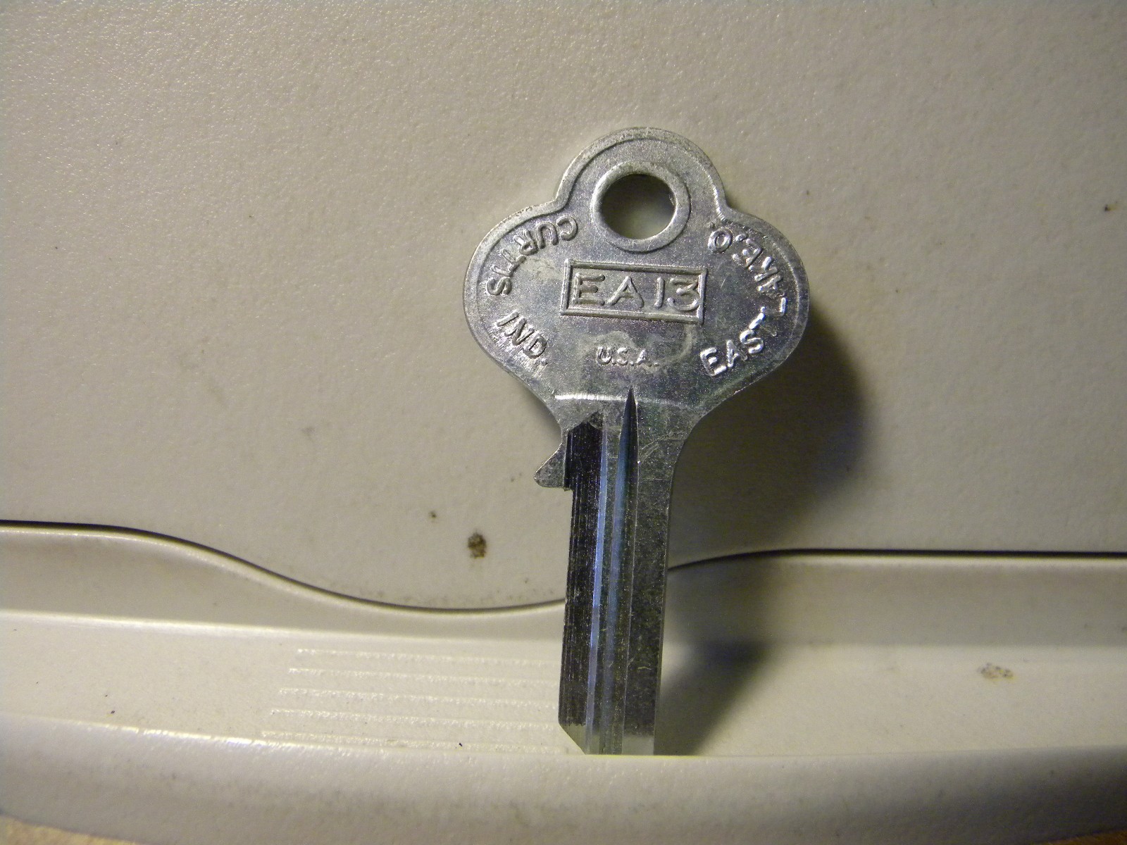 Curtis Key Blank EA 13