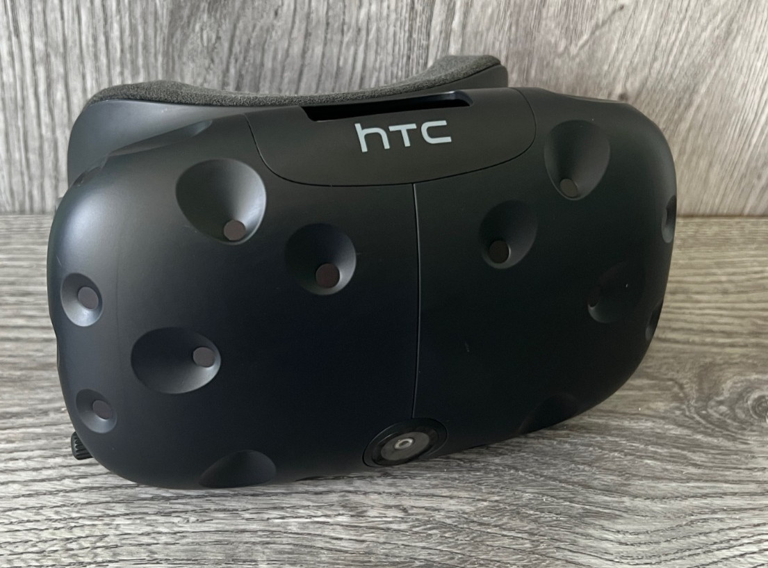 HTC Vive Virtual Reality Headset VR - Headset ONLY