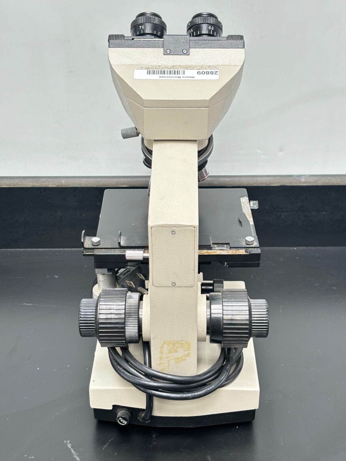 WESCO VU2300 Binocular Compound Microscope with 4X, 10X, 40X, 100X Objectives