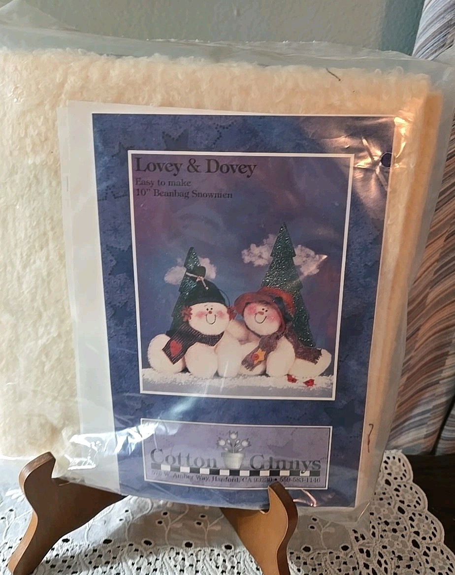 Cotton Ginnys Lovey & Dovey BEANBAG SNOWMEN Craft Kit Christmas Holiday NEW