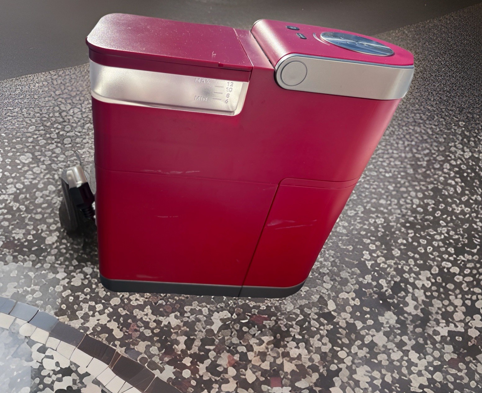 Keurig 5000200239 K-Mini Plus Coffee Maker - RED Tested Working