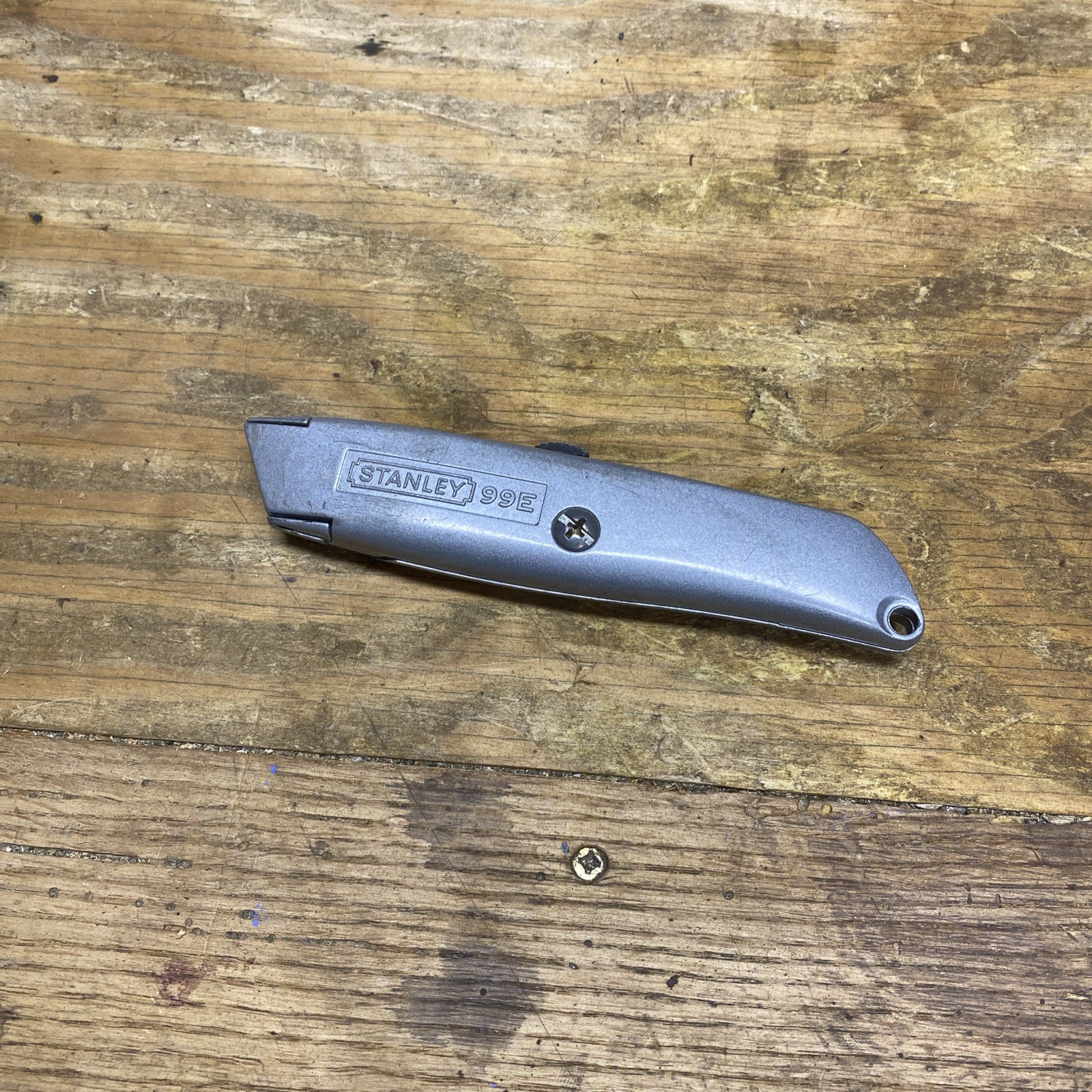 Stanley Knife with Retractable Blade Silver 99E