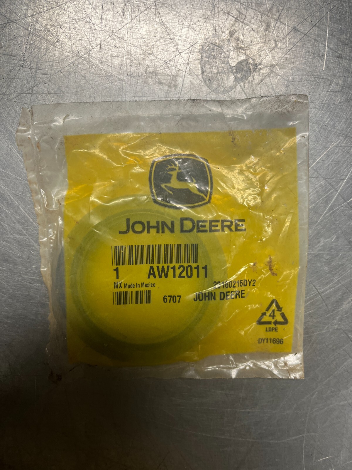 AW12011    OEM John Deere   SEAL