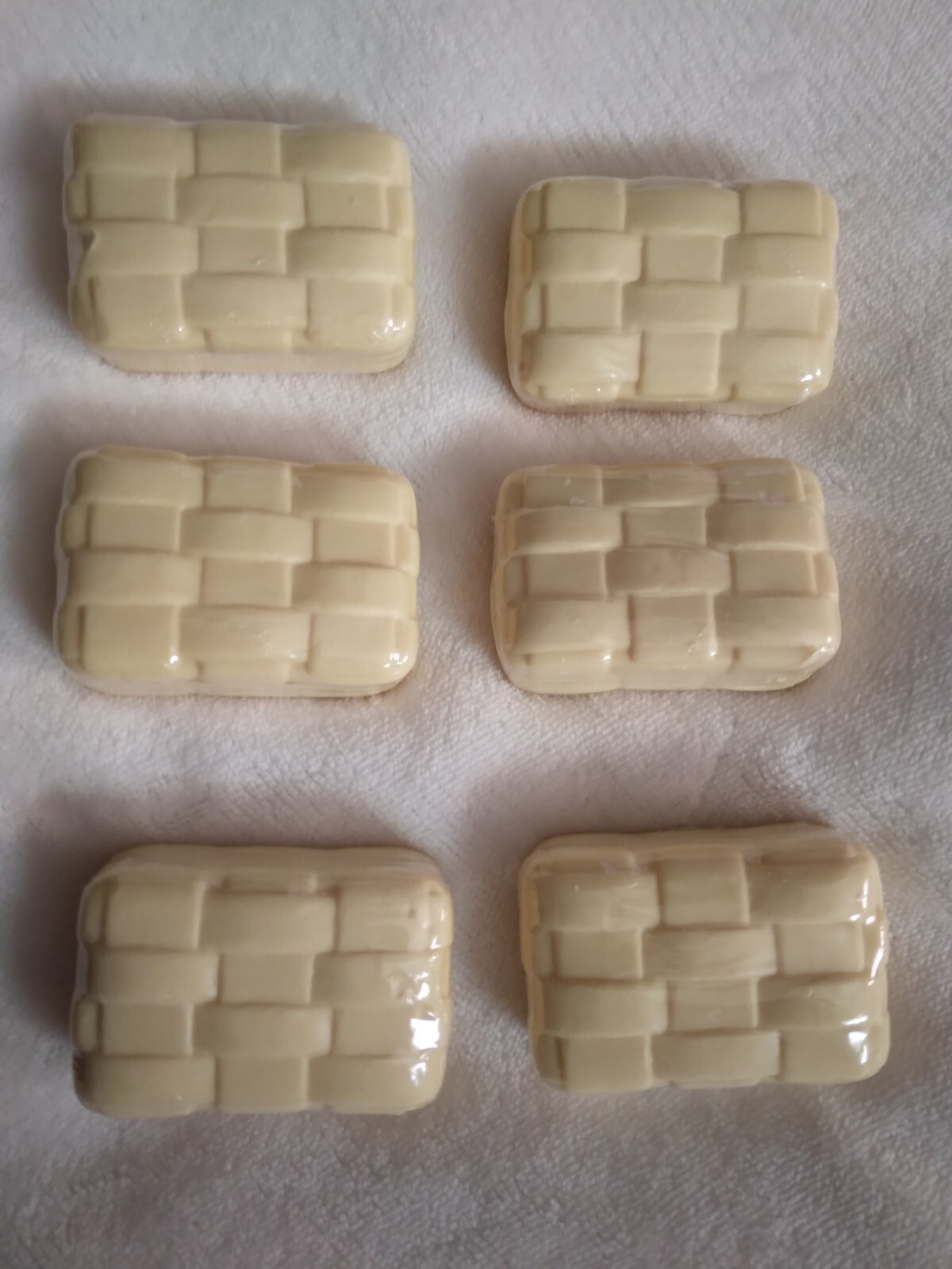 Lot of 6 Longaberger Soap Bars -  Cream/Ivory Color Basket Design Glycerine
