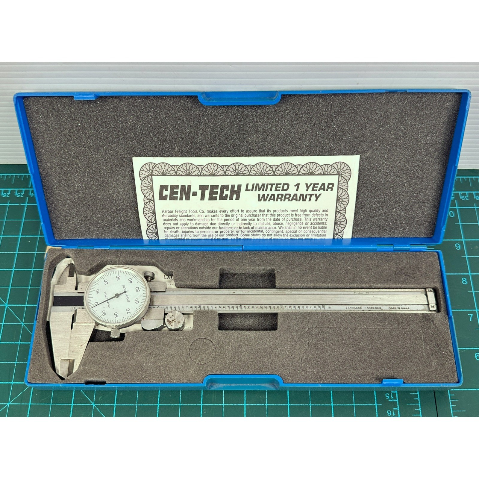 Cen-Tech 6" Dial Caliper P5658 Stainless Hardened Shock Proof 0.001" W/ Case