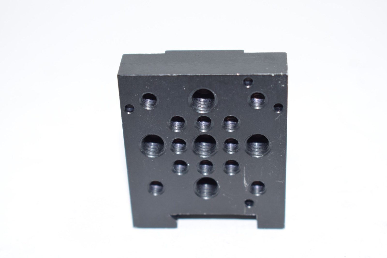 NRC 9039 90 Degree Adapter, Pint-Sized, ezTrac Rail Optical
