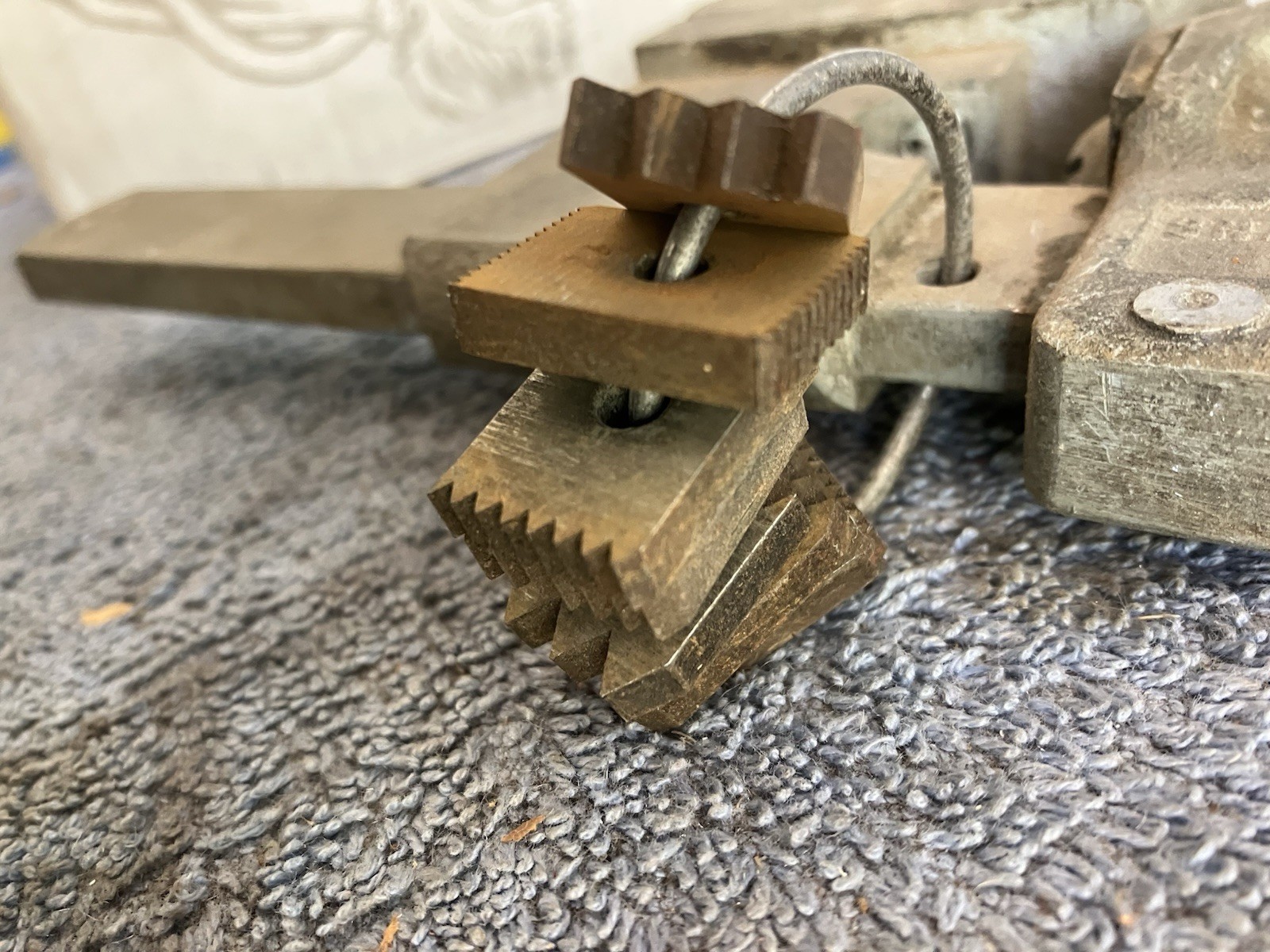 Snap On TR-20 Thread Repair Chaser Tool