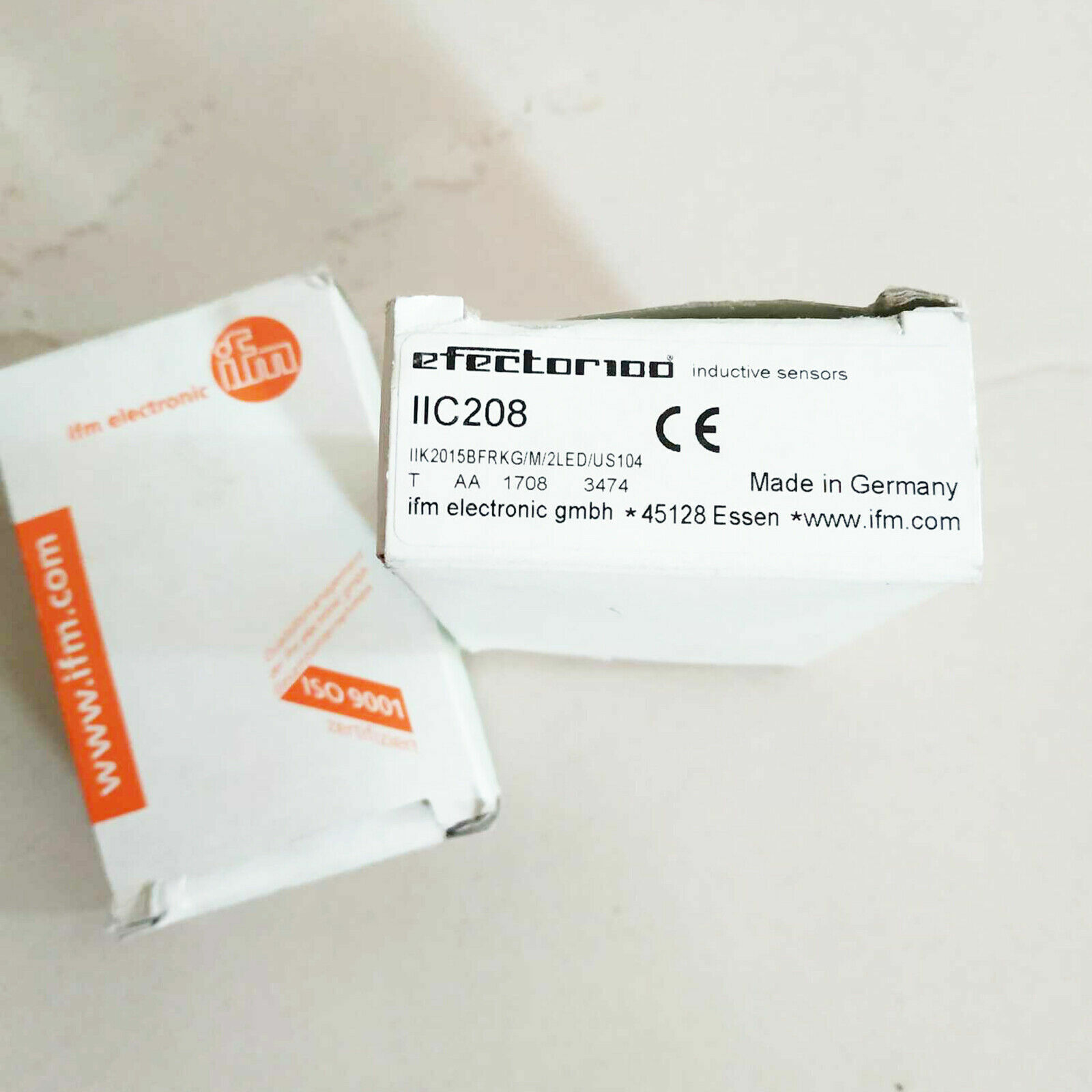 IFM IIC208 Inductive Sensor Threaded Type 10...30 DC PNP/NPN New