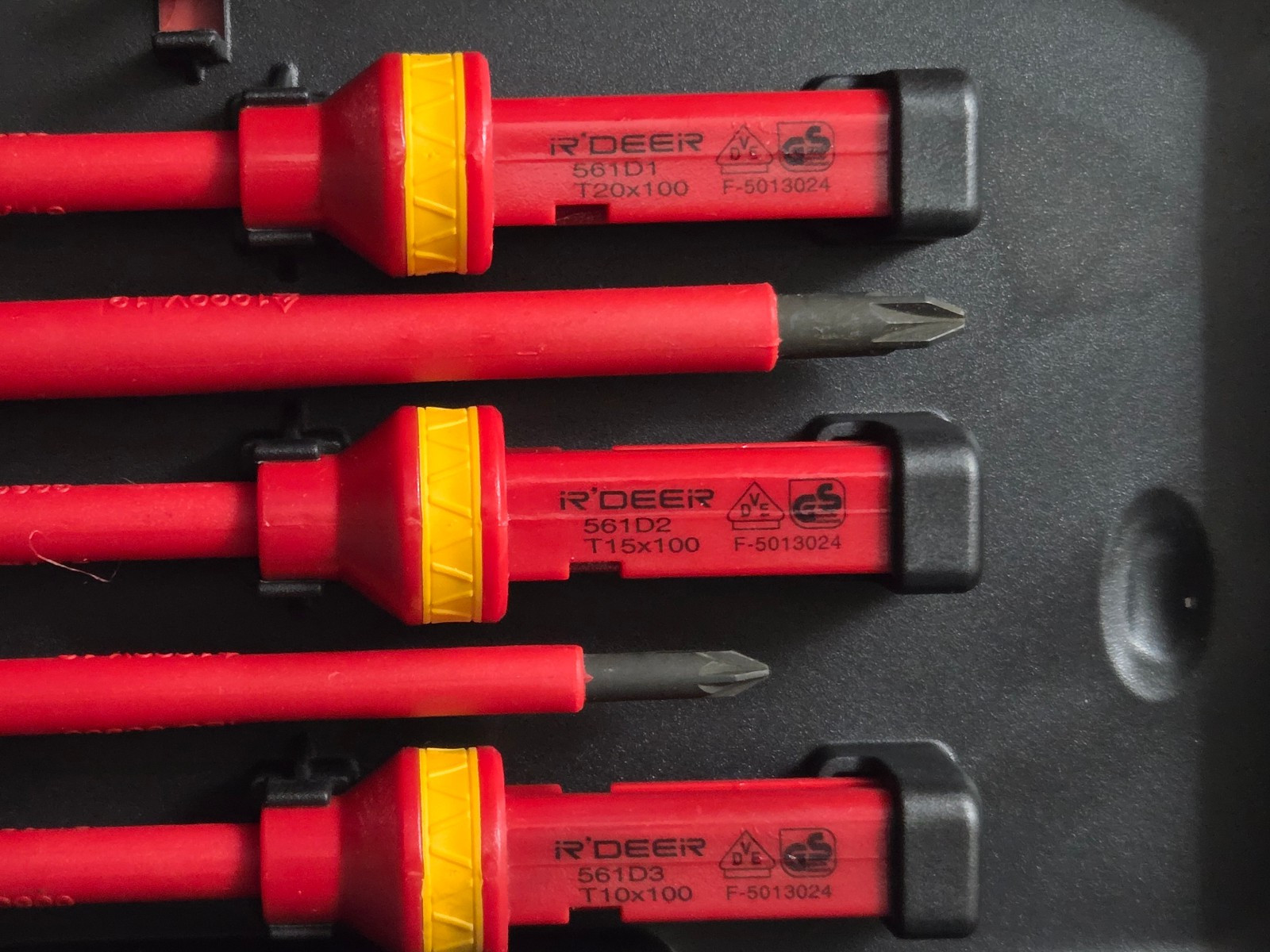 R'DEER 13 PC Insulated Screwdriver Set