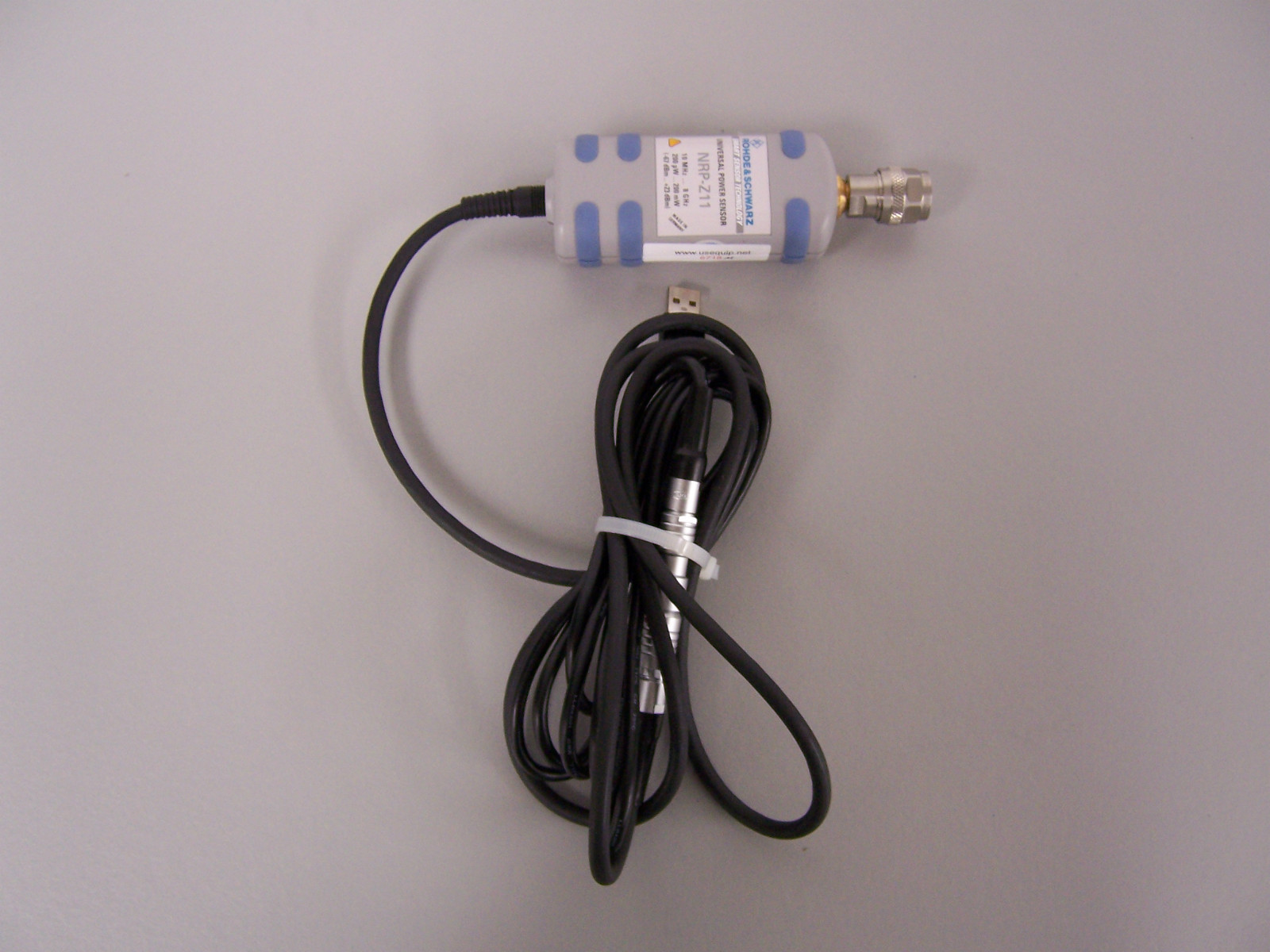 6718 R&S ROHDE & SCHWARZ NRP-Z11 /10MHZ-8GHZ CAT# 1138.3004.02 W/ COPY OF MANUAL