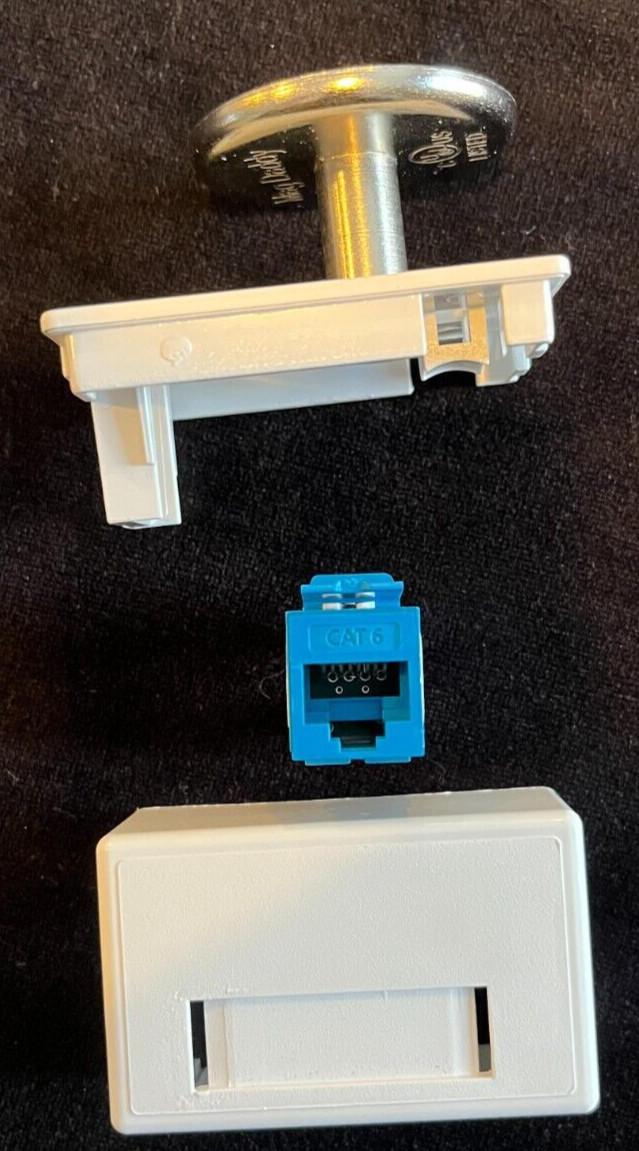 10PK MAG-RACKS 1KEYMAG-W MAGNETIC SURFACE MOUNT BOX