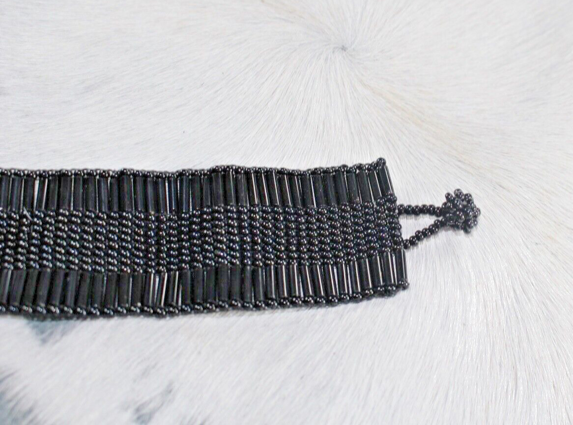 Western Womens Bracelet 7.25 X 1.025 in Handcrafed Shimmer Knot Black