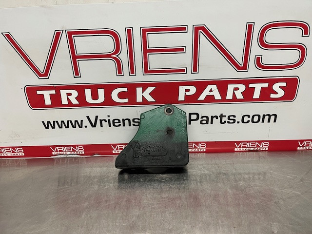 KENWORTH KENWORTH CROSSMEMBER GUSSETT- 2 HOLE - CAST ALUMINUM - RH K140-2438-3R