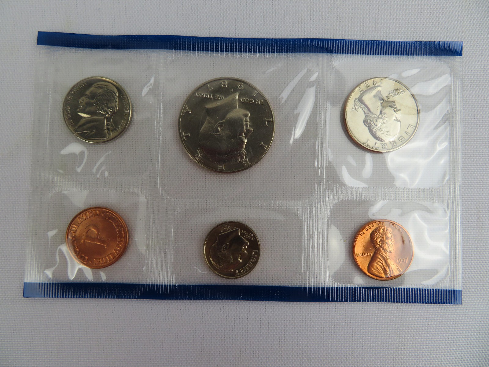 1987 Uncirculated P 6 Coins in Sets