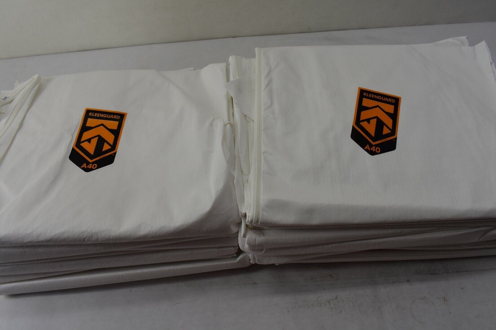 Lot Of 25 Kleenguard 44305 A40 Liquid and Particle Protection White Coveralls