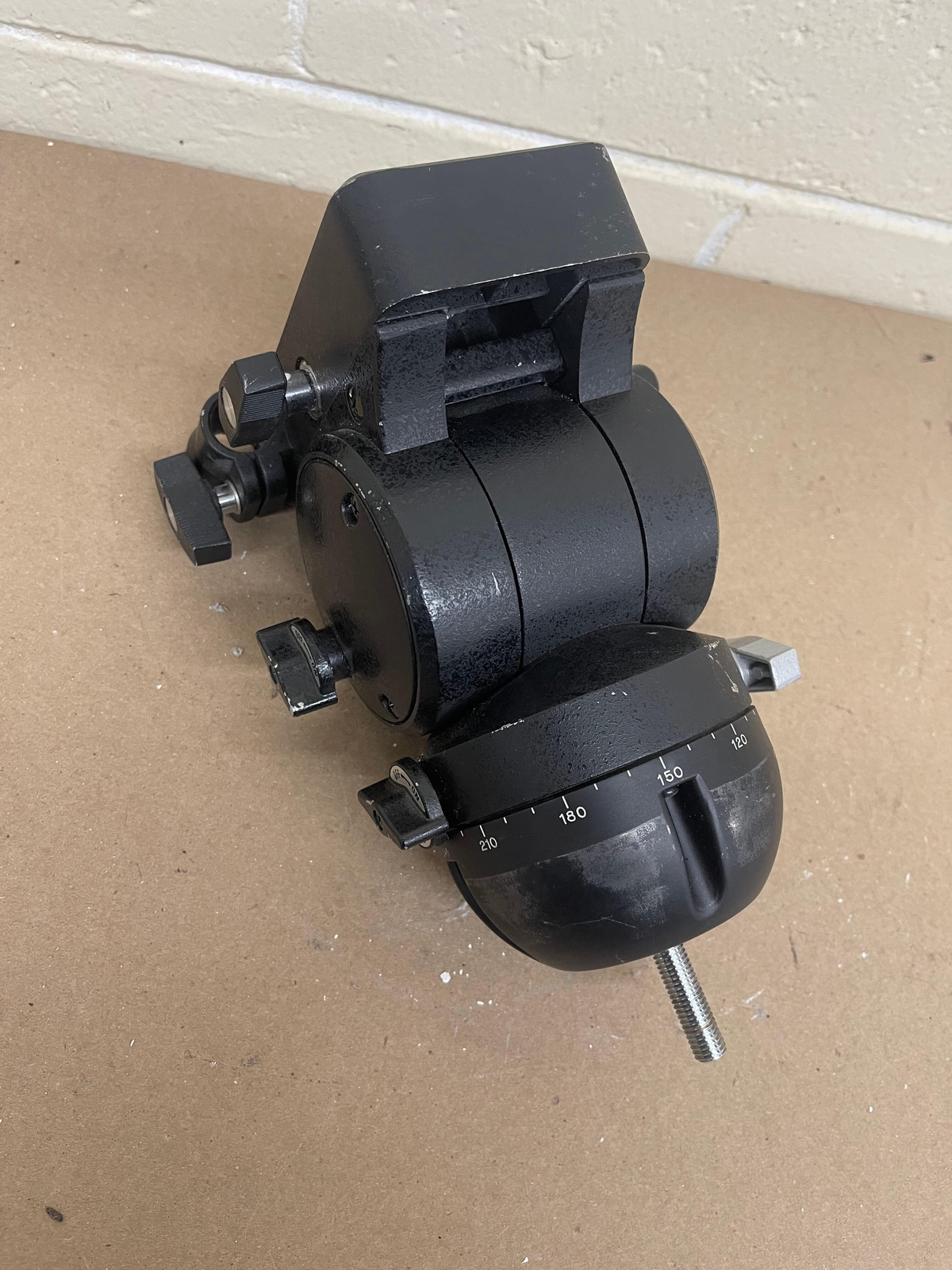 ITE H50 Fluid Head Mount