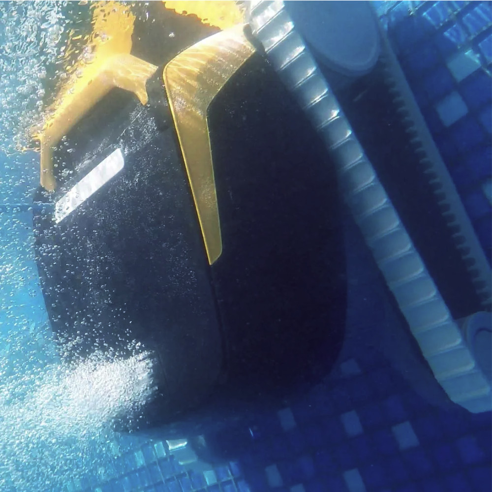 Dolphin™ E20 Robotic Pool Cleaner - Demo Model