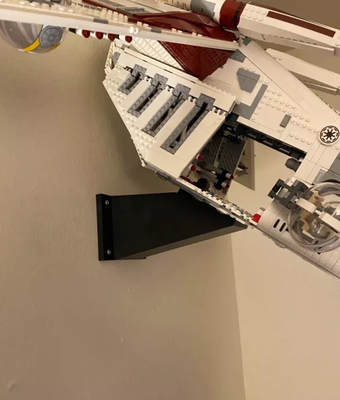 LEGO UCS Republic Gunship Wall Mount (75309)