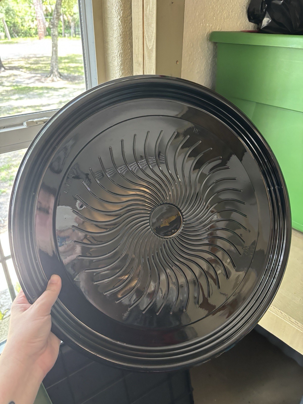 Disposable Round Black Plastic Catering Deli Tray