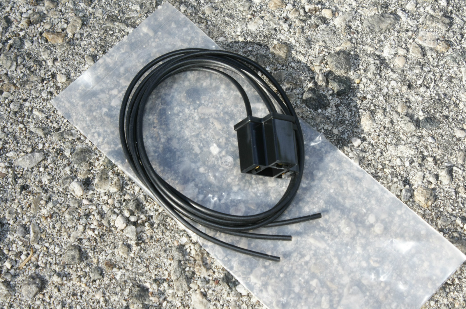 MOTORCYCLE HEADLIGHT Female 3 PRONG Three WIRE Wiring CONNECTOR W/ PIGTAIL