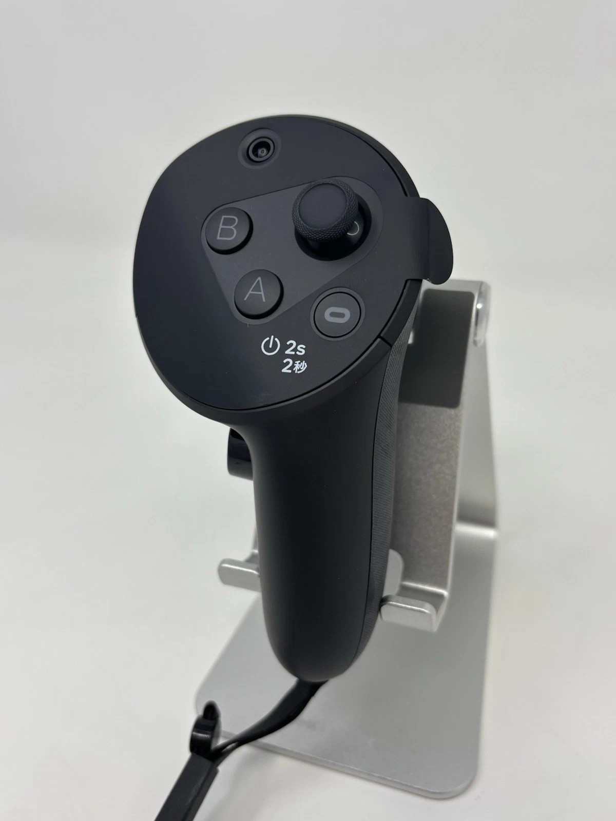 Meta Quest Pro Right Controller VR Handheld Remote Brand New Open Box W/ Charger
