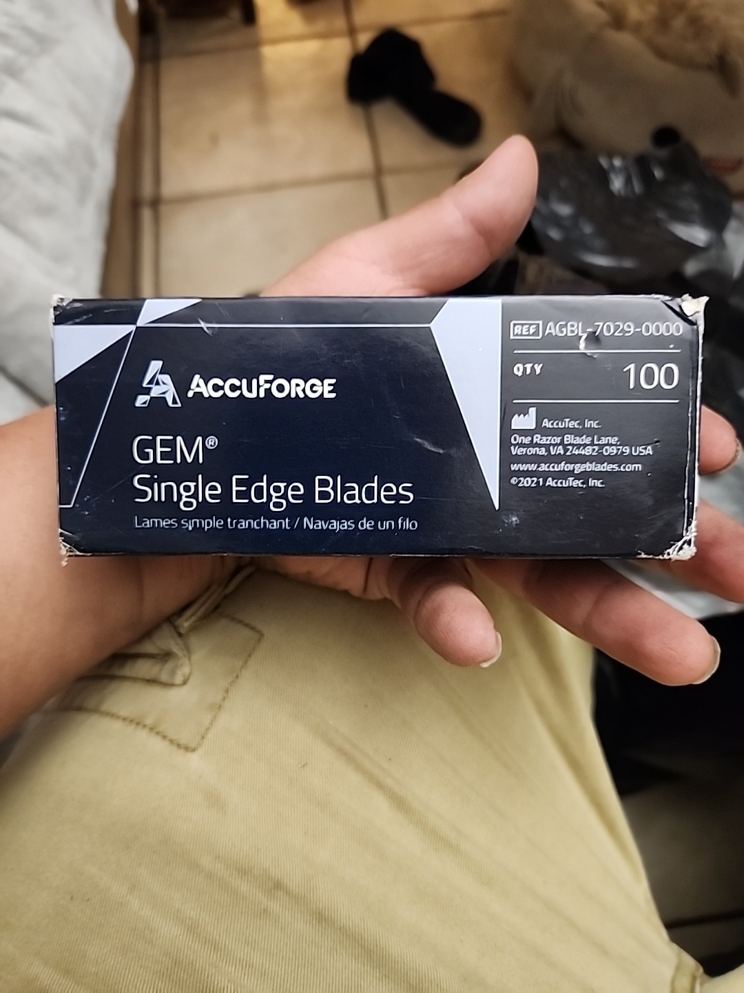 AccuForge GEM Scientific Single Edge Blade Pop-Up Dispenser AGBL-7029-0000