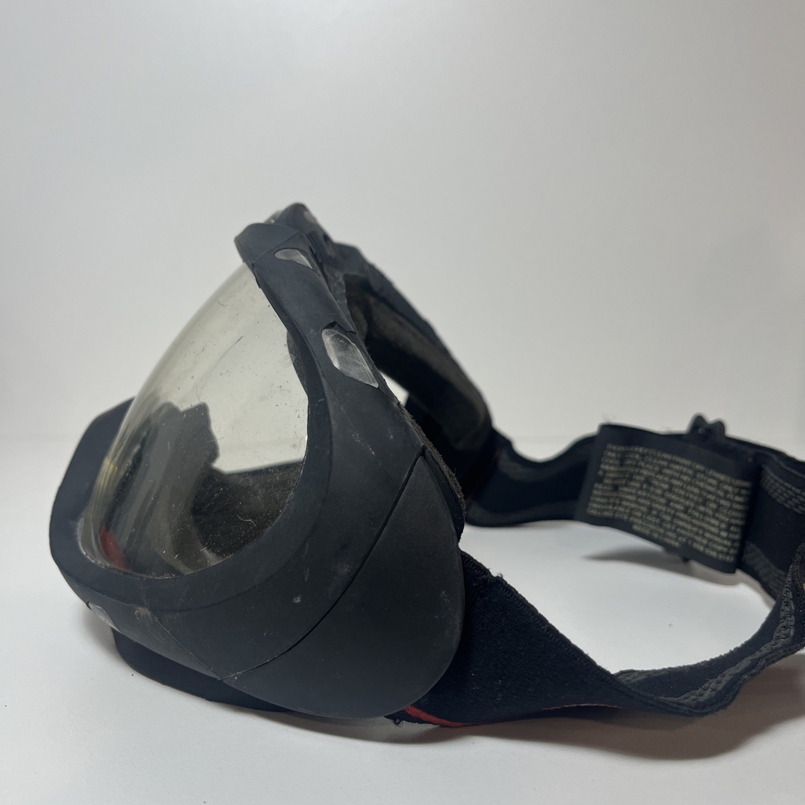 Dye Paintball Invision 3 Pro Goggles With Original Dye Strap Pre Owned Fair