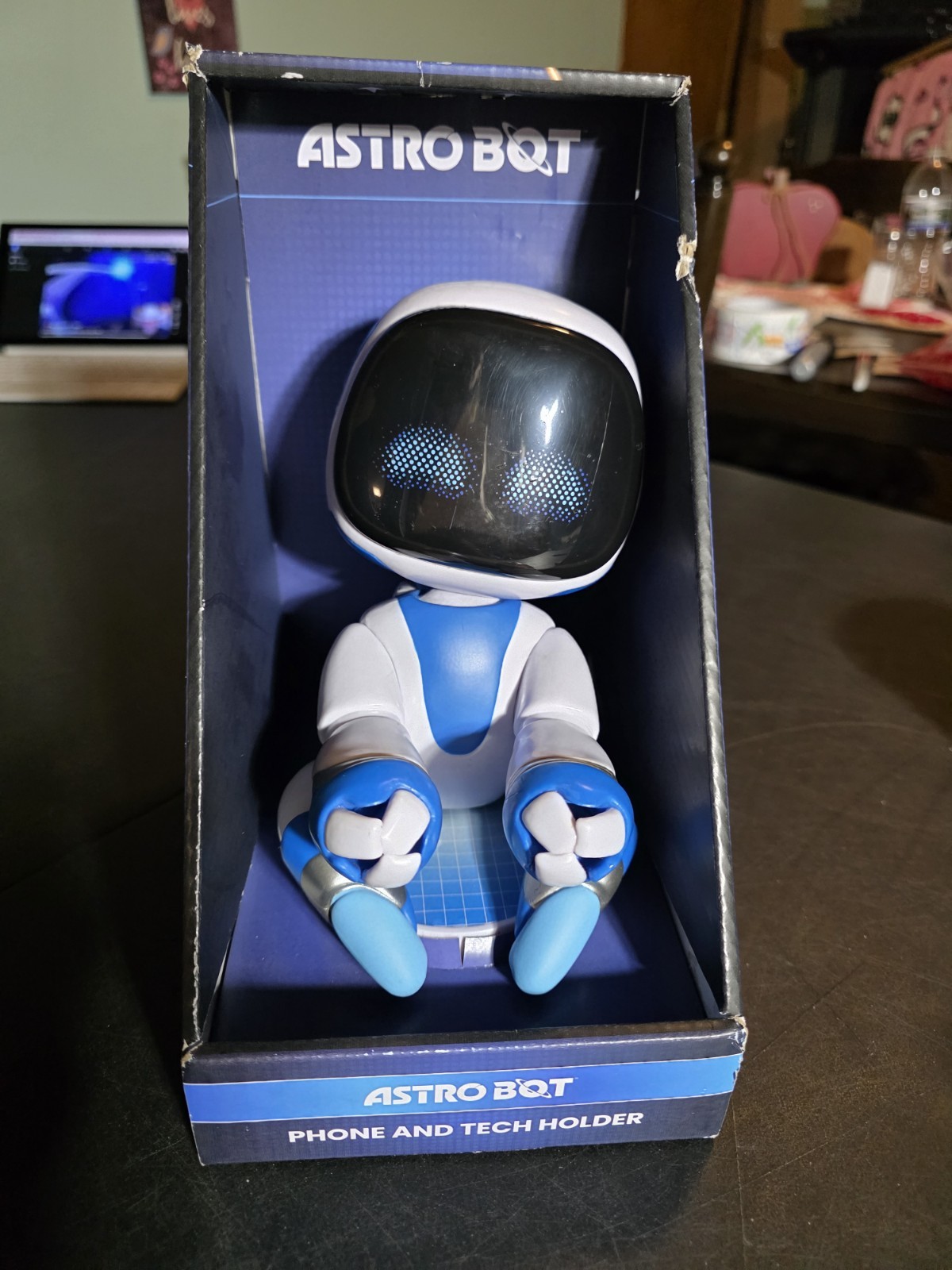 PlayStation Astro Bot Cable Guy Phone and Controller Holder New