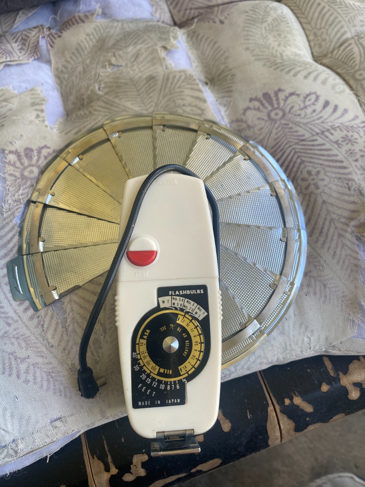 Vintage Popular Flash with Case