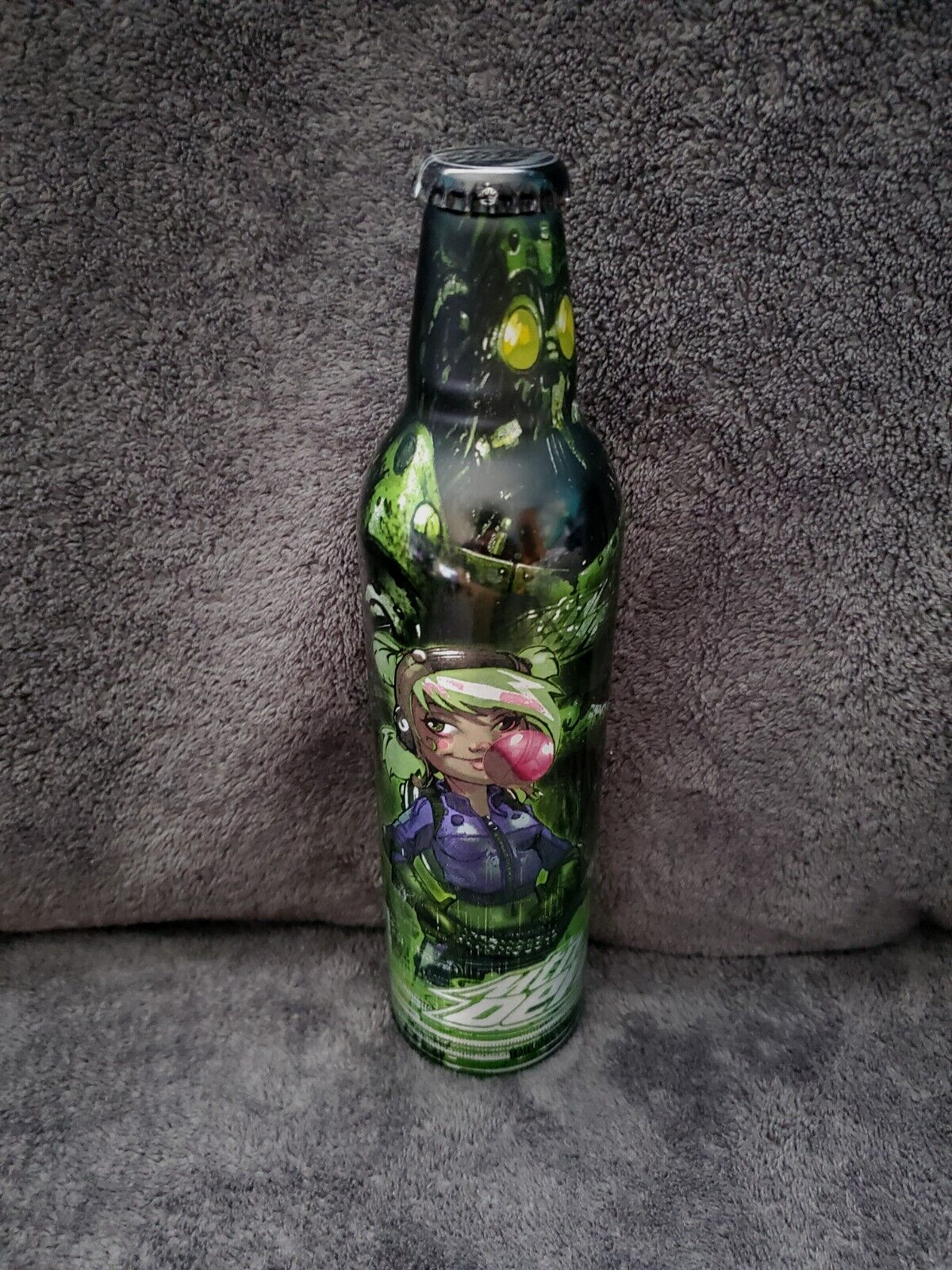 Full Mountain Dew Green Label Art Aluminum Bottles - "Bubble Gum Girl" OBO
