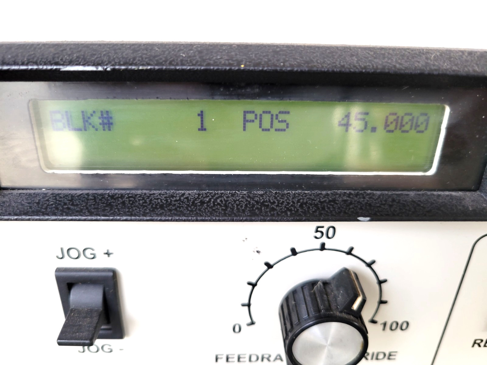 YUASA SUDX-5C-01 ROTARY INDEXER W/ UDNC-100 CONTROLLER