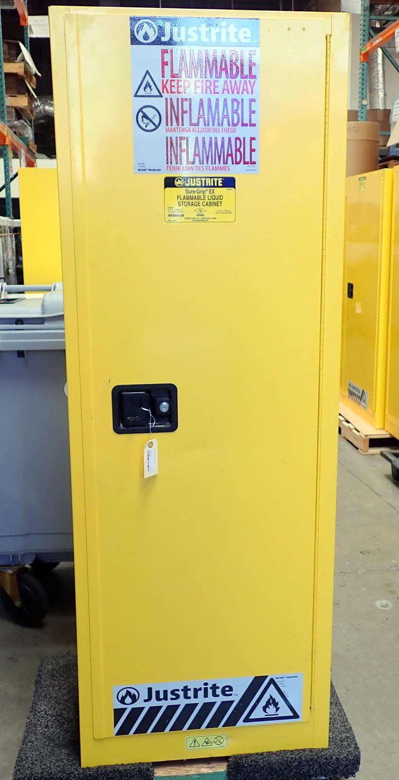 JUSTRITE SURE-GRIP EX 892220 Slimline Safety Cabinet 22 Gallon
