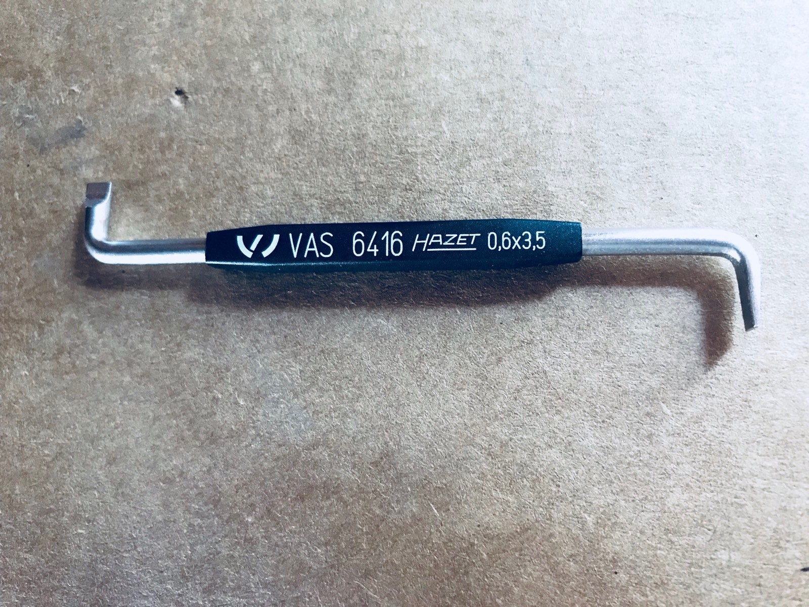 2008+ VW AUDI A4 A5 Grab Handle Removing Angled Screw Driver 3.5 Inch Long