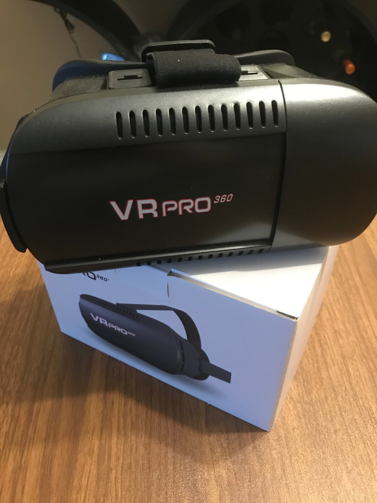 VRpro360 with Bluetooth remote and headphones