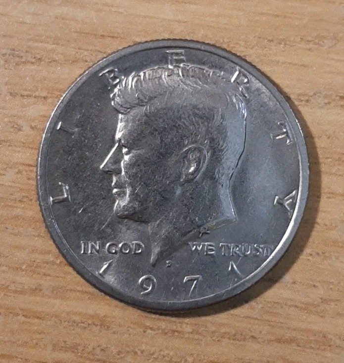 1971-D JOHN F KENNEDY HALF DOLLAR COIN USA AMERICA FIFTY CENTS DENVER JFK (MM8)