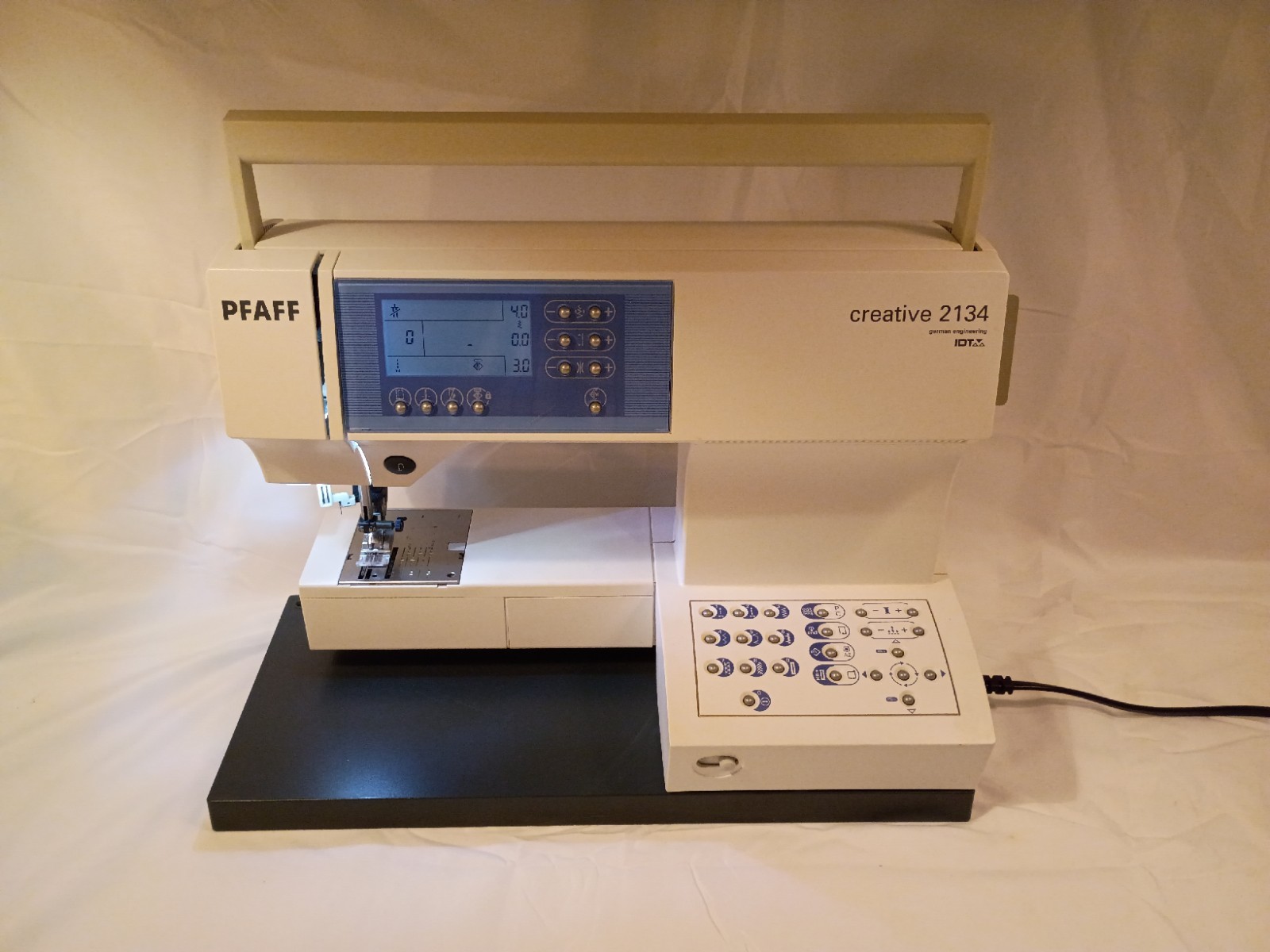 PFAFF Creative Sewing/Embroidery Machine, Foot Control Pedal, TESTED SEE VIDEO