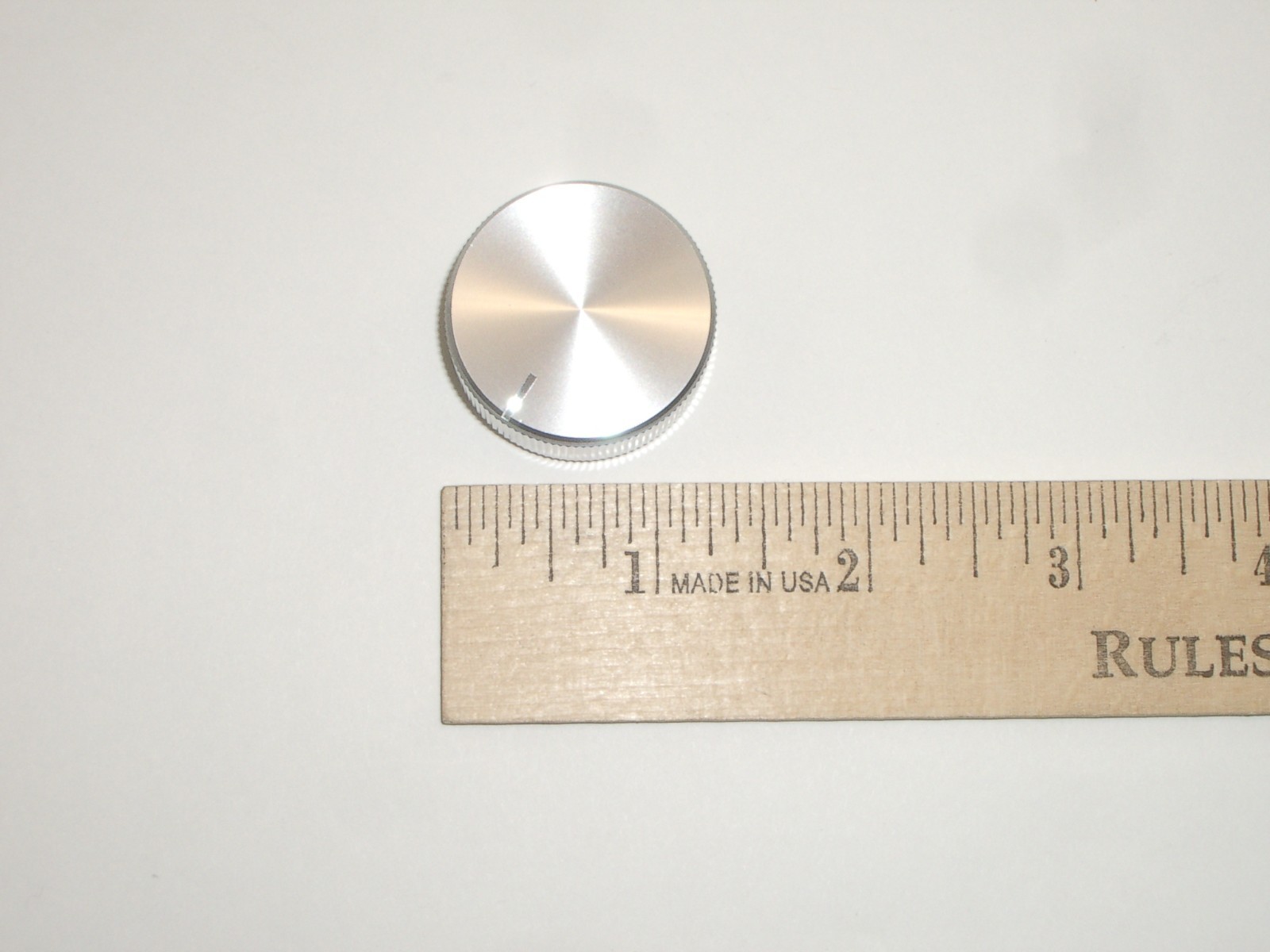 CED P-K312 ALUMINUM KNURLED 1-1/4" ROUND RADIO DIAL KNOB SILVER 1/4" SHAFT 1PC