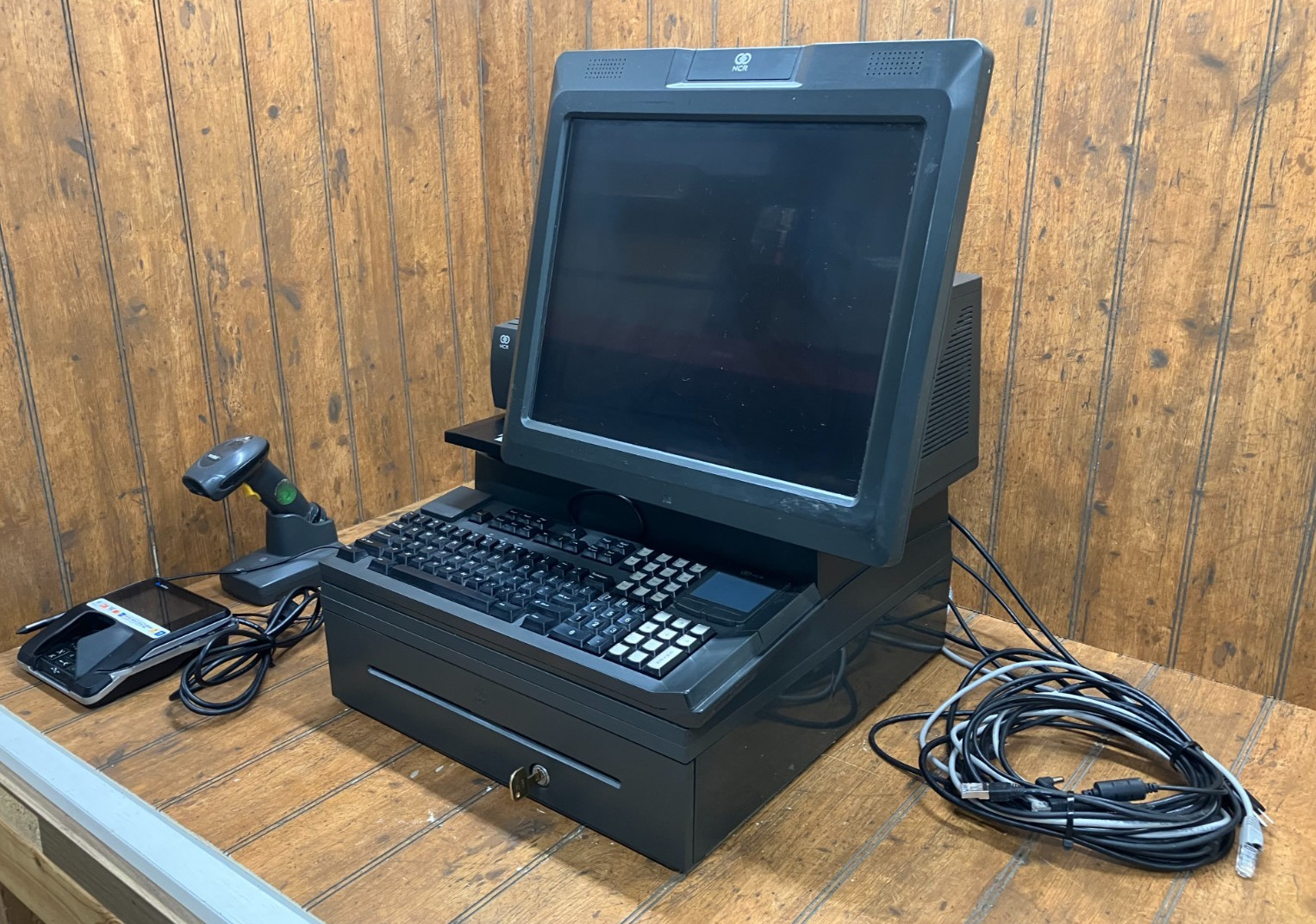 NCR Real POS 7616 w/ Monitor Keyboard Printer Scanner Card Reader Cash Drawer #4