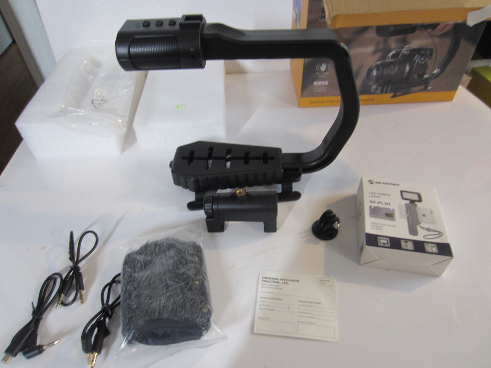 Sevenoak MicRig Stereo Video Stabilizer Grip With Microphone Universal Camera