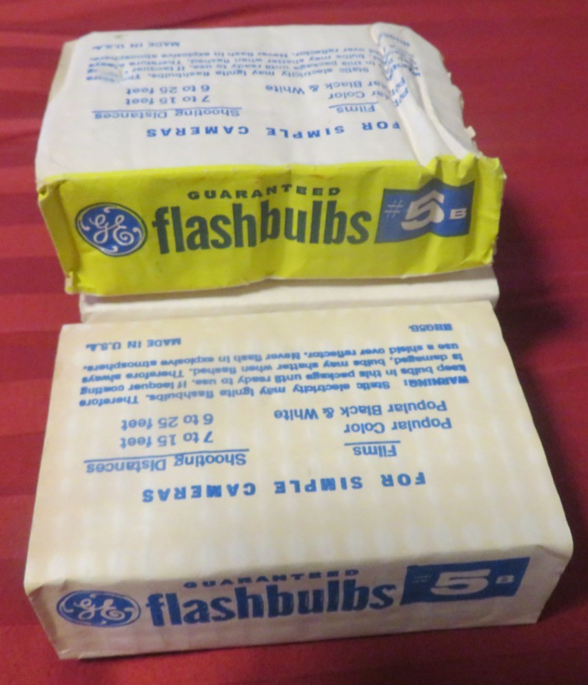 Vintage 3 Packs, 12 Bulbs GE 5B Flashbulbs New Old Stock