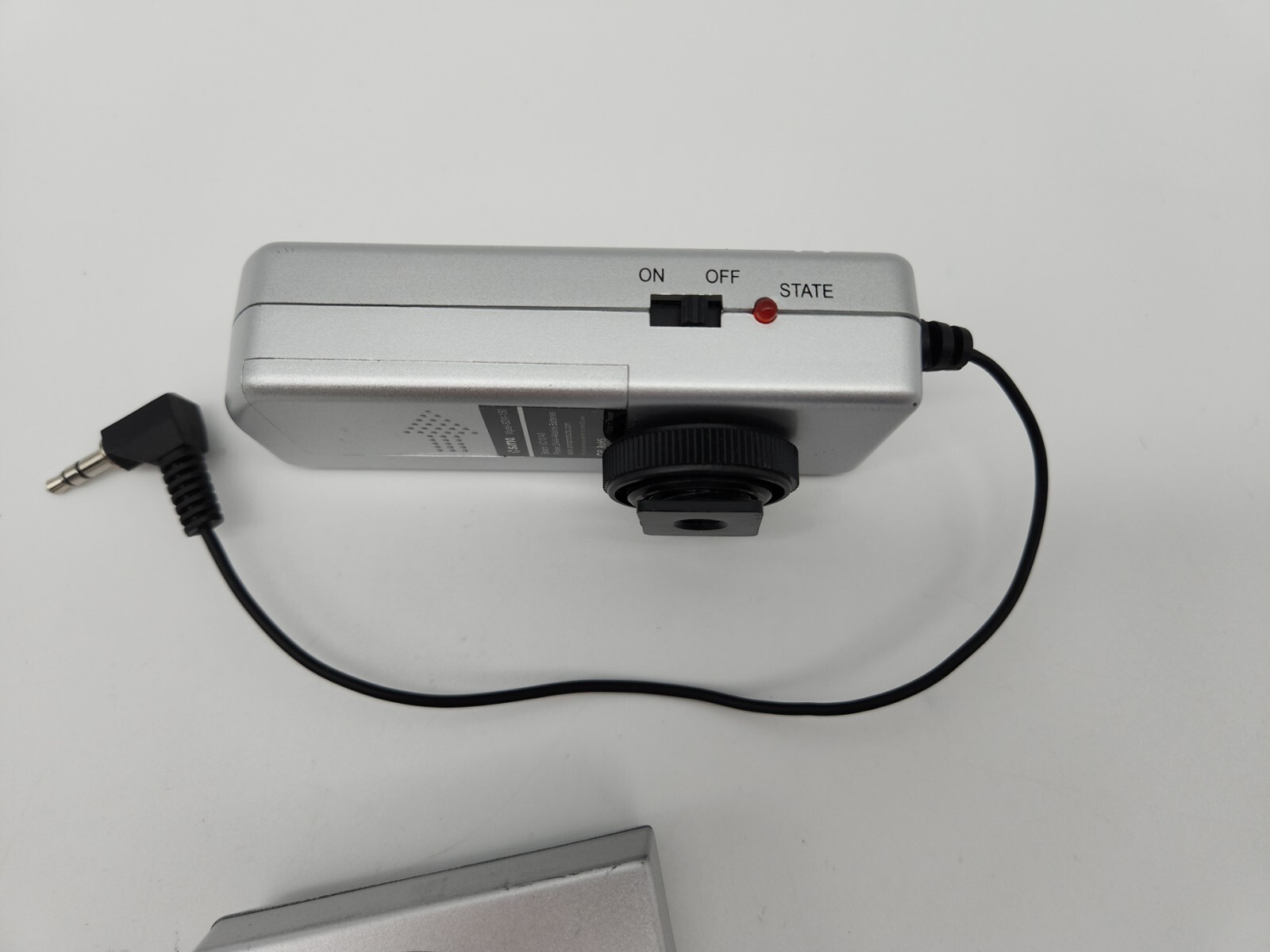 Sima SDW-150 Wireless Microphone System for Digital Camcorders