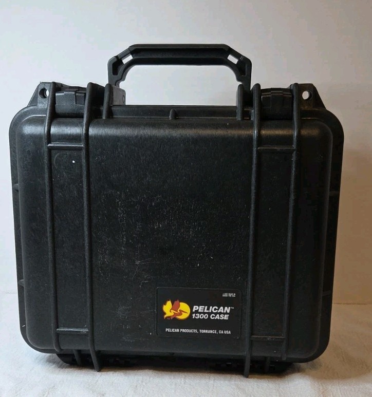 Pelican 1300 Watertight, Dust Proof Protective Case