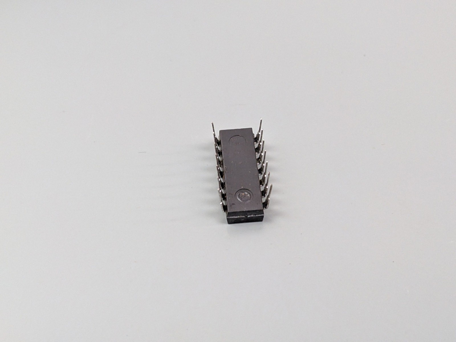 (12) DM74L02 Quad 2-IN NAND Gate ICs