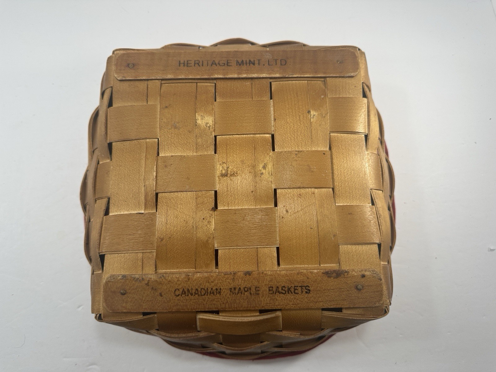 Canadian Maple Basket Round With Liner 10.5”